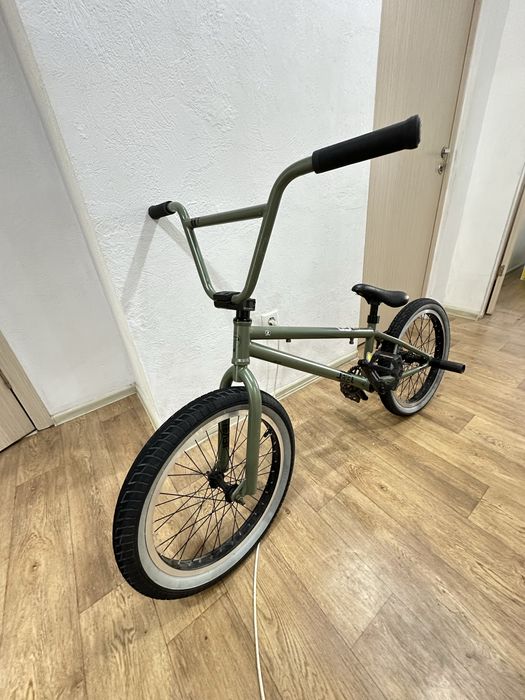 BMX велосипед в отличном состоянии