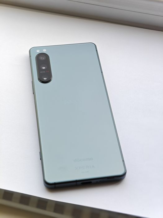 Sony Xperia IV в отличном состоянии