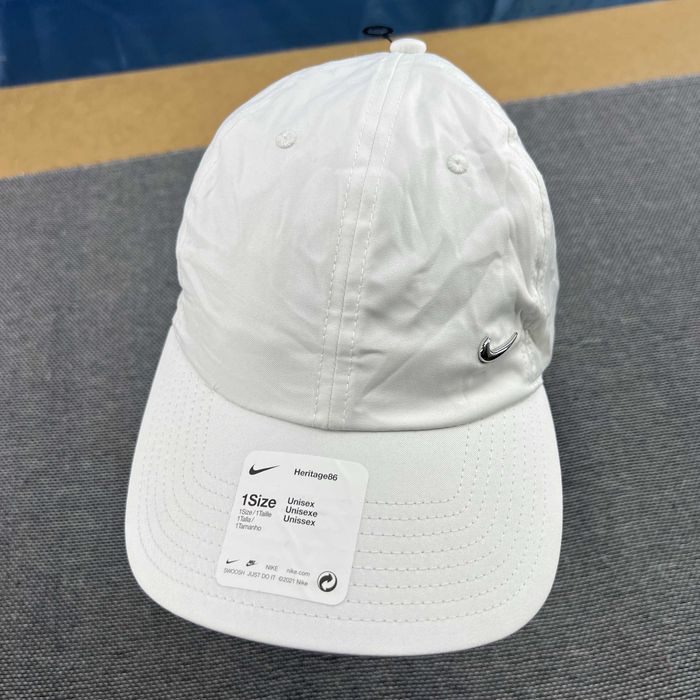 Оригинални Различни модели Nike New York Yankees Calvin Klein Adidas Trucker Bucket Шапки с Козирка