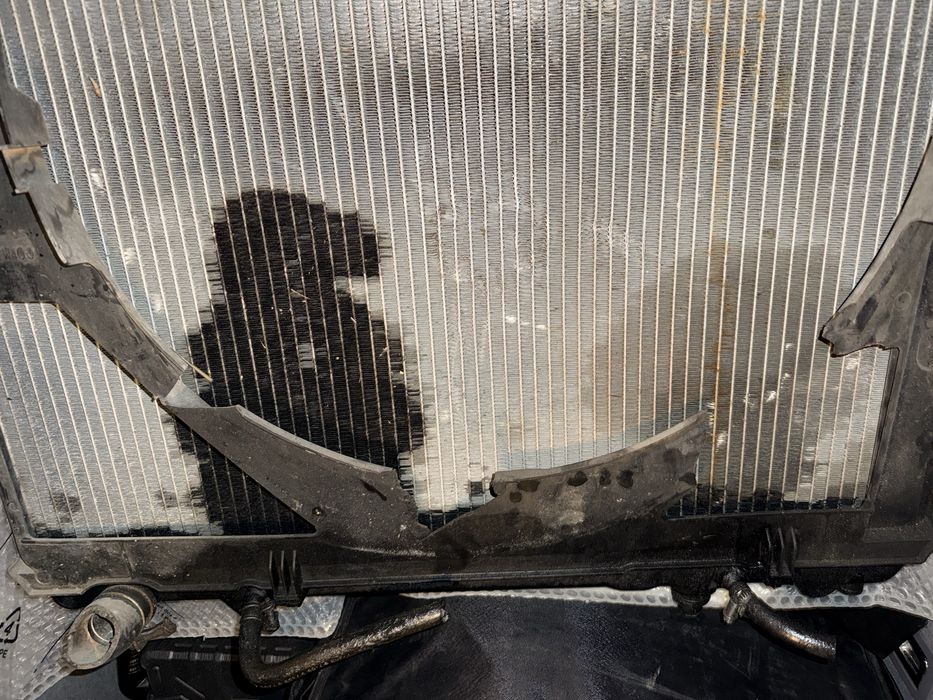 Продам радиатор от Террано R50