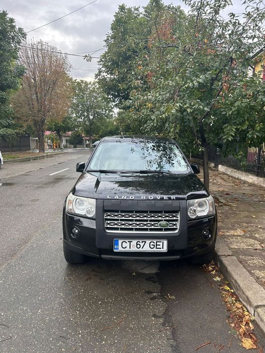 Land Rover Freelander Mașina forte bine intretinuta.