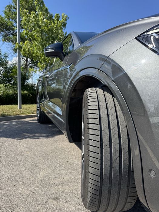VW Touareg R-line black style 4MOTION