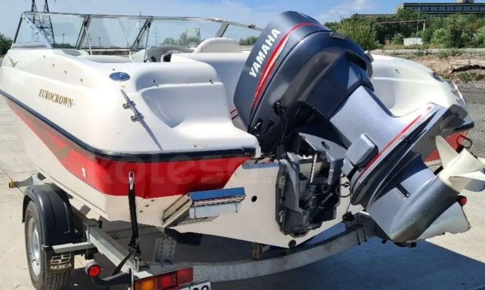Катер Eurocrown  с двигателем