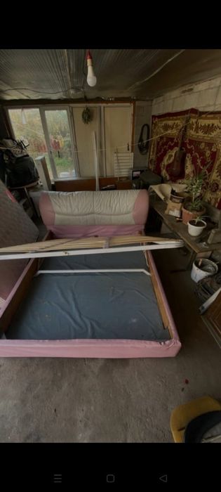 Двухспальный кровать с матрастом