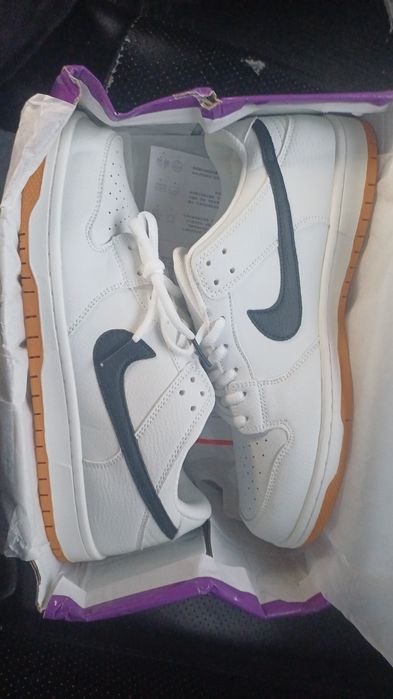 Красовки Nike белые