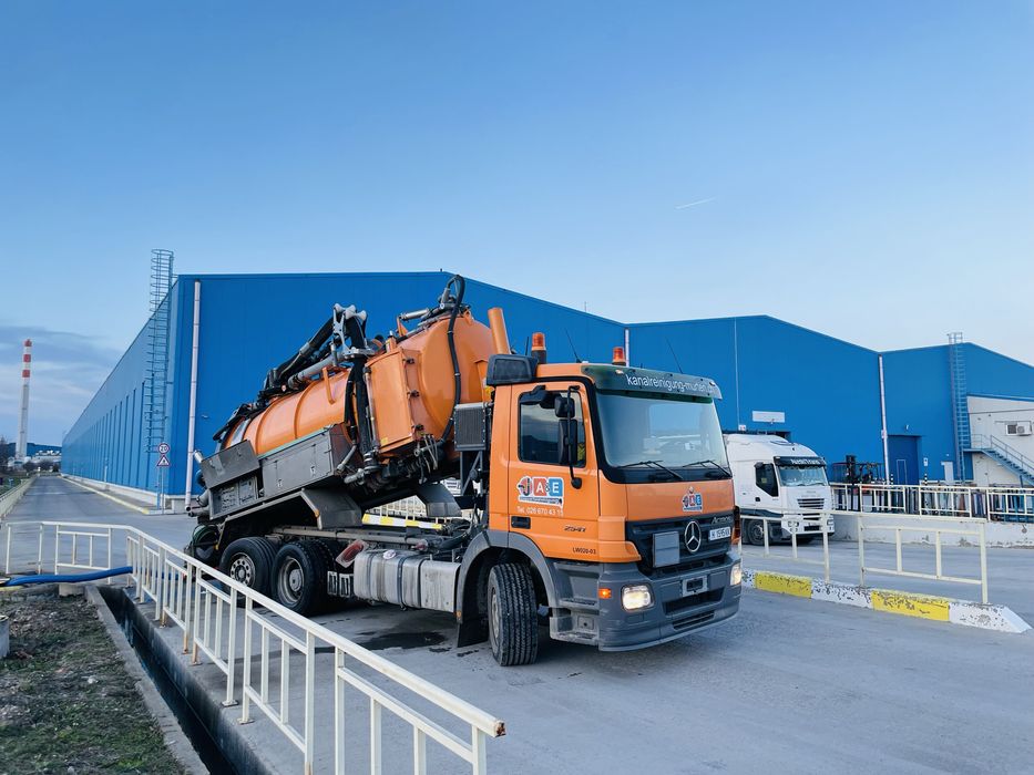 Фирма за отпушване,Източване септични ями, източване тоалетни облШумен