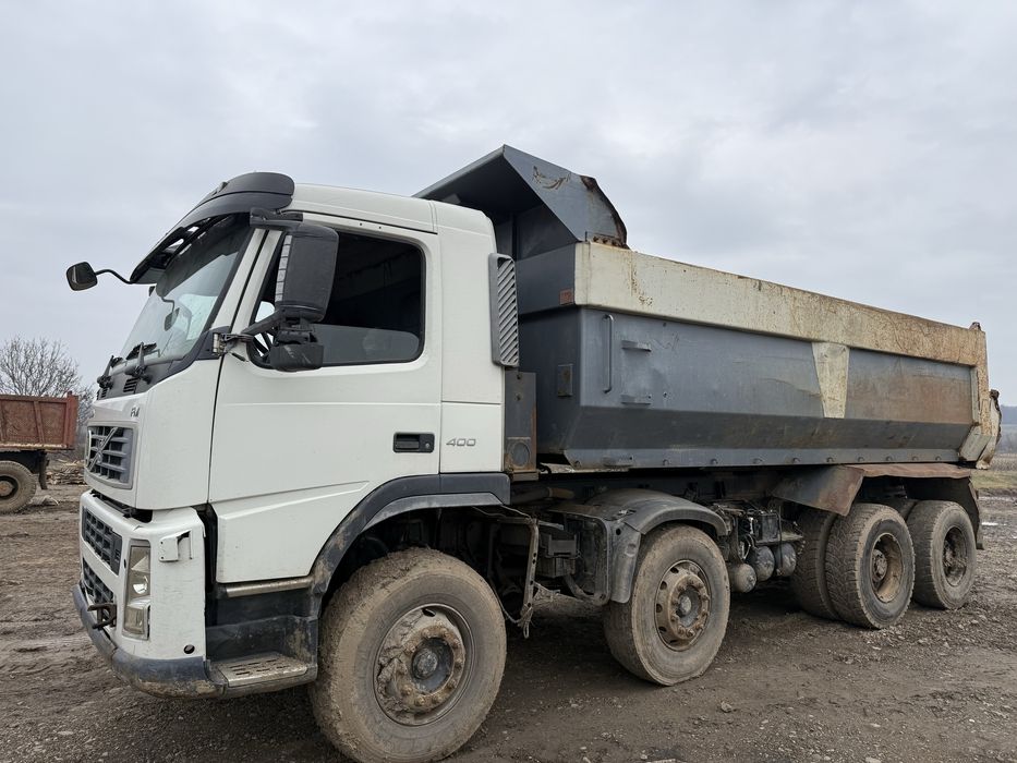Autobasculanta Volvo FM400