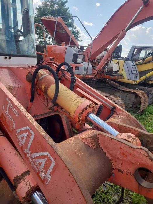 Cilindru hidraulic incarcator frontal Liebherr L544