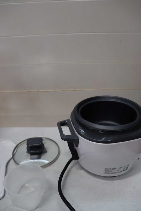 Мини оризоварка Russell Hobbs 27020-56 с обем 0,4 литра, поддържа топло, подвижна незалепваща купа | Градинска тенджера с незалепващо покритие