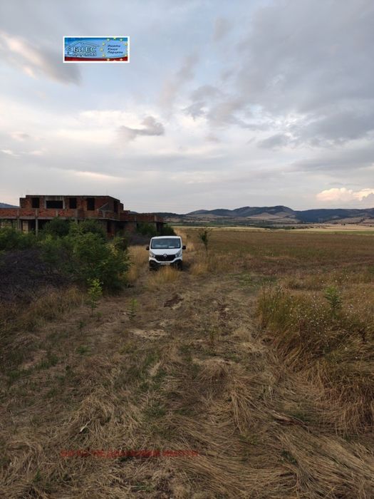 Продава се Парцел в с. Червена могила, Област Перник - 6300 кв.м за 7 €/кв.м - Снимка #4