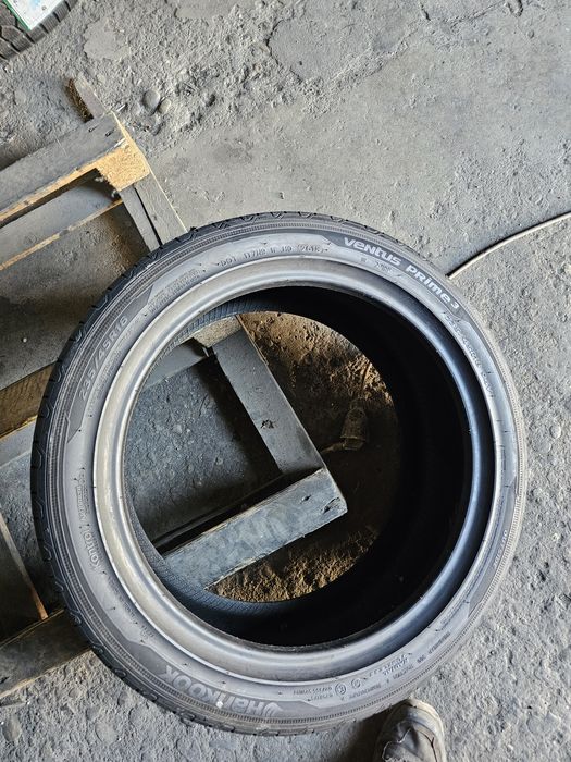 1 anvelopa vara 235 45 18 Hankook