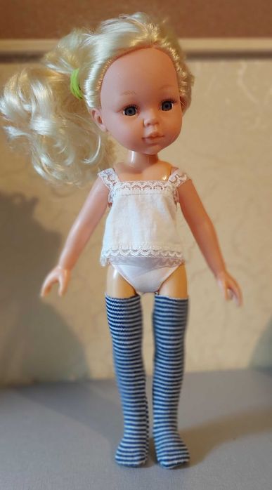 Дрехи за кукла Паола Рейна