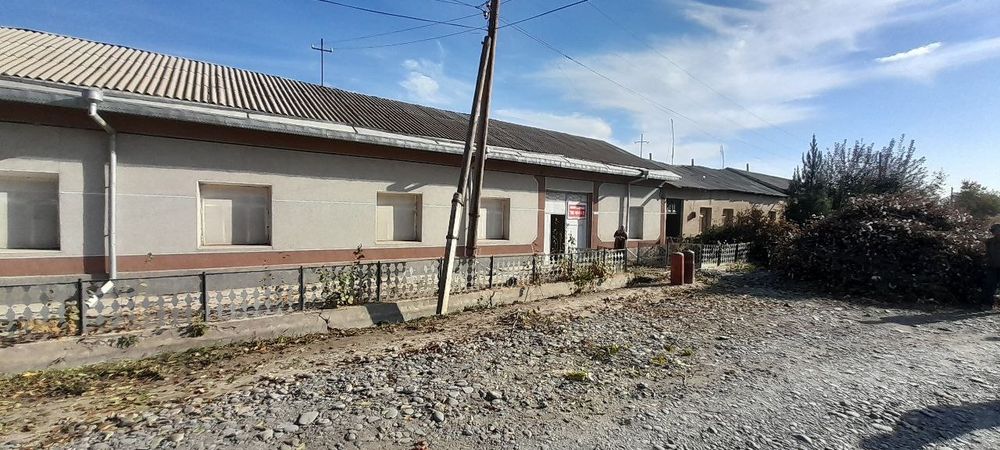 Srochno hovli sotiladi