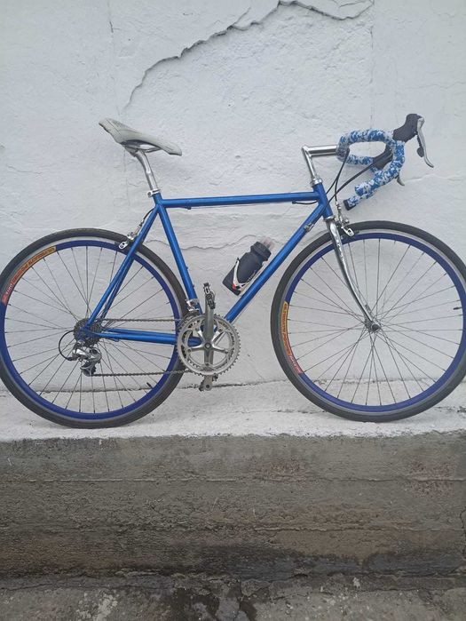 Спортивный трековый велосипед