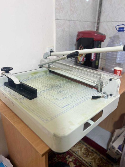 Резак,Гильотина 868 для бумаги