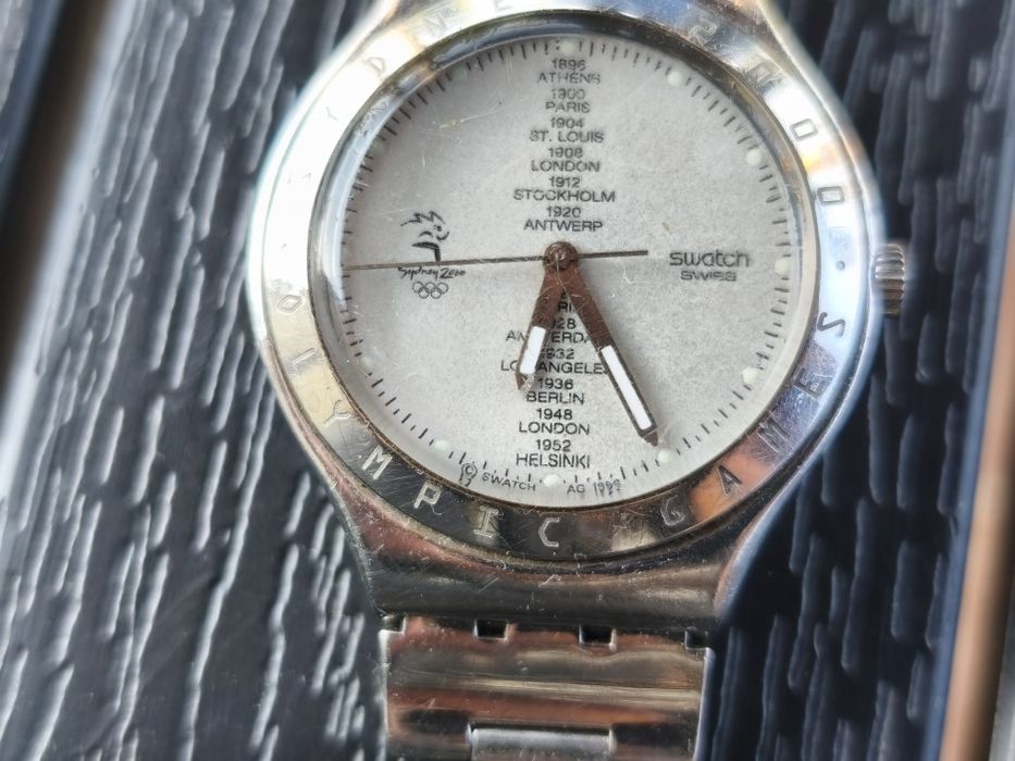 Кварцов часовник Swatch Irony Big