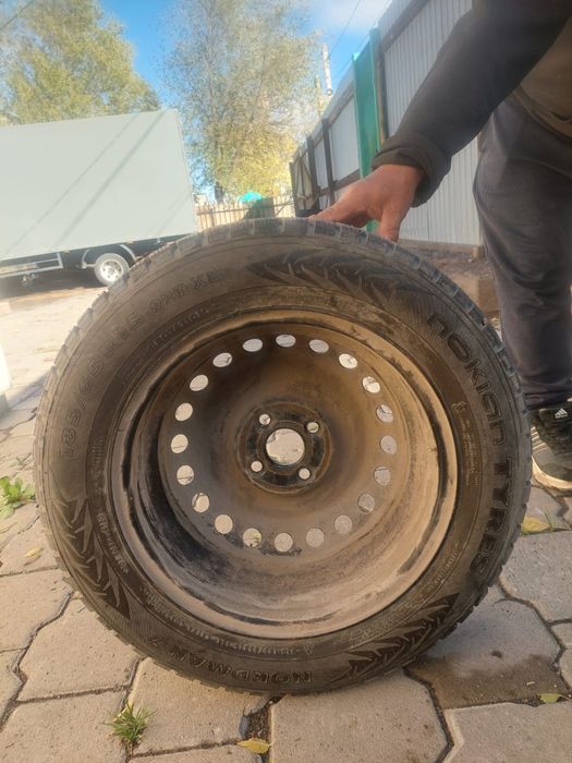 Резиновые шины шипованные с дисками