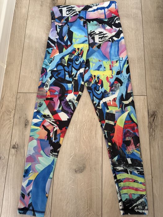 Цветен клин Reebok
