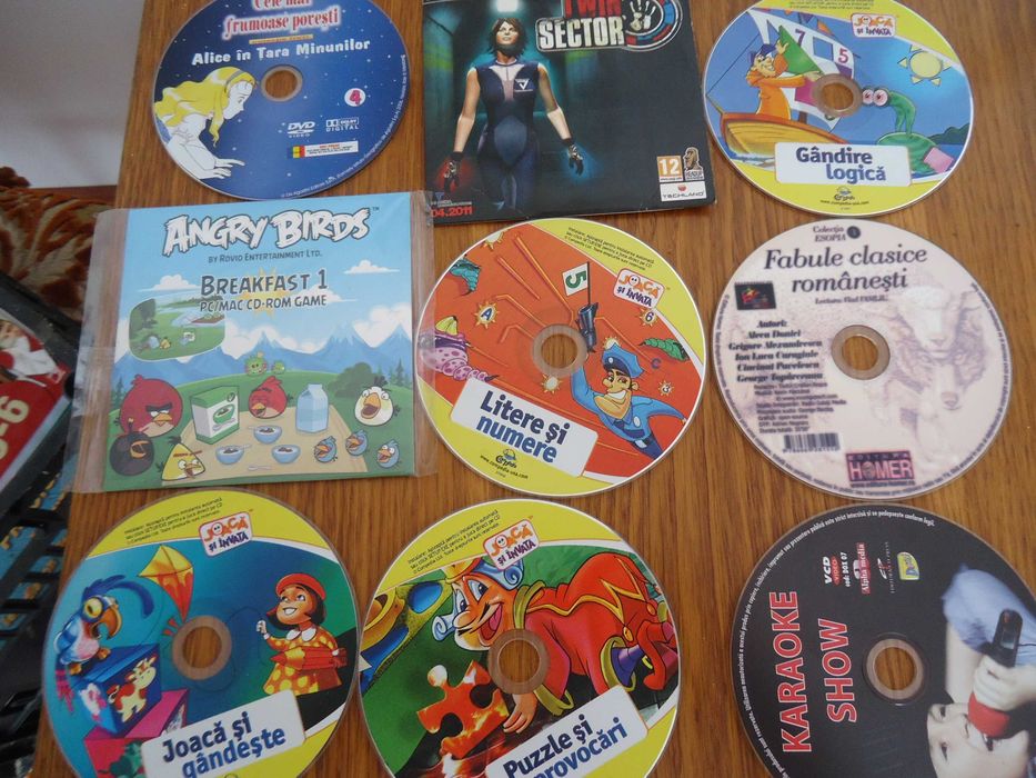 Vand lot 9 CD-uri / DVD-uri jocuri PC, educaționale copii, povești și muzică