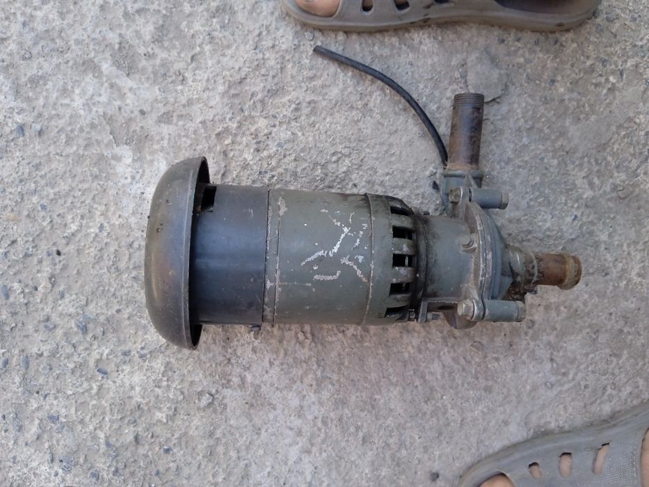 Продам Дачный насос