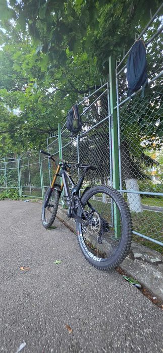 Bicicleta DownHill Canyon Sender CF 9.0, Cadru Marimea XL Vand Urgent