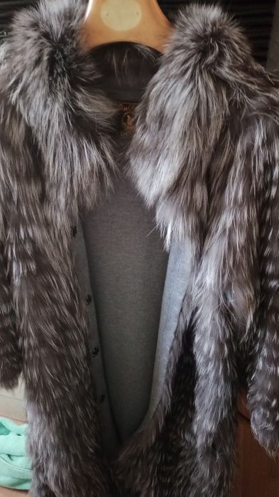 Продам шуба из чернобурки