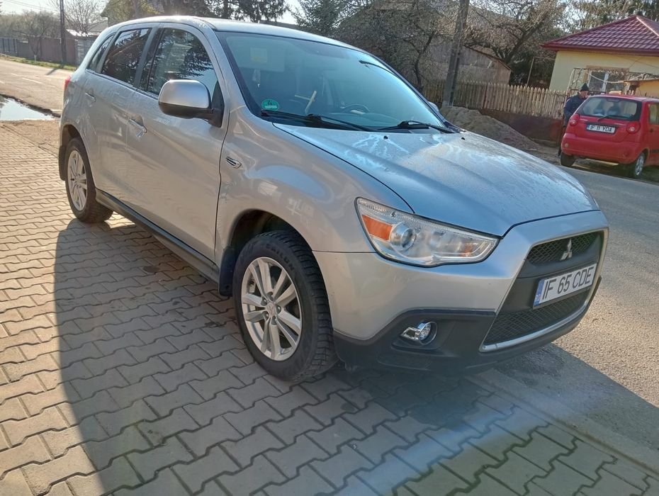 Vand Mitsubishi asx 2013