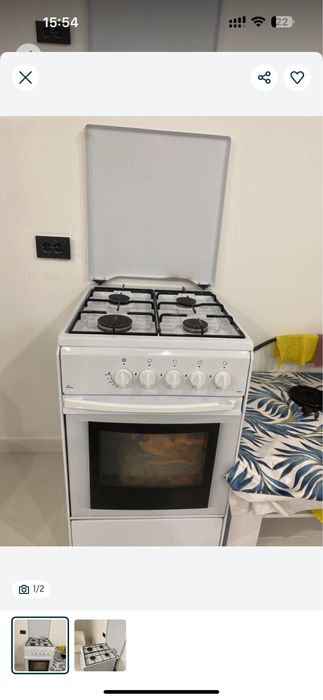 Продам кух гарнитур с газовым плитой