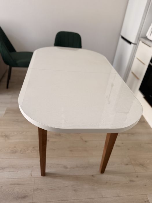 Стол кухонный гостинный