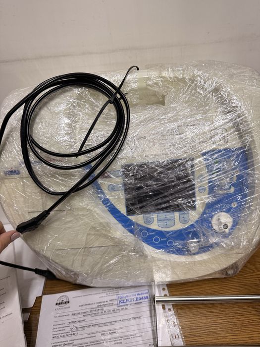 Продается мед.оборудование и мебель