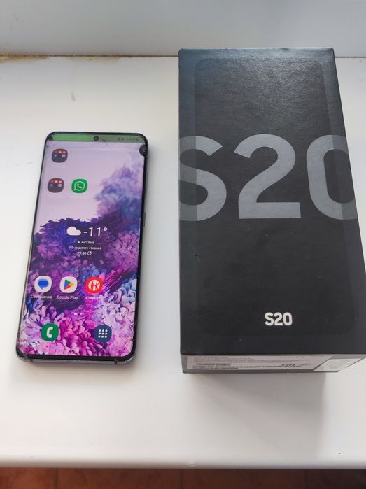 Самсунг А52 и С20