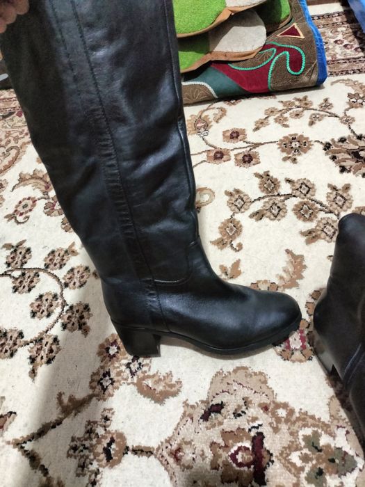 Продам кожаные сапоги евро