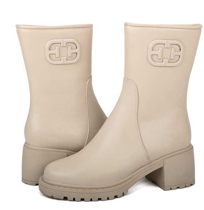 Полусапоги женские. Размер: 40 - 41