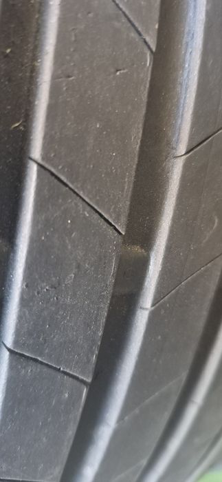 Anvelope 4x225 50 18 Brigestone dot 20..21 mm 5