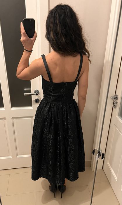 Rochie midi dantela neagra