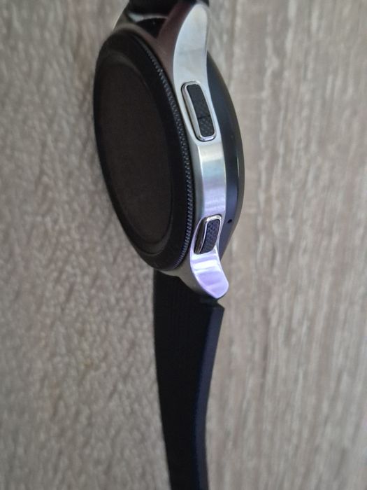 Samsung watch 46 mm.