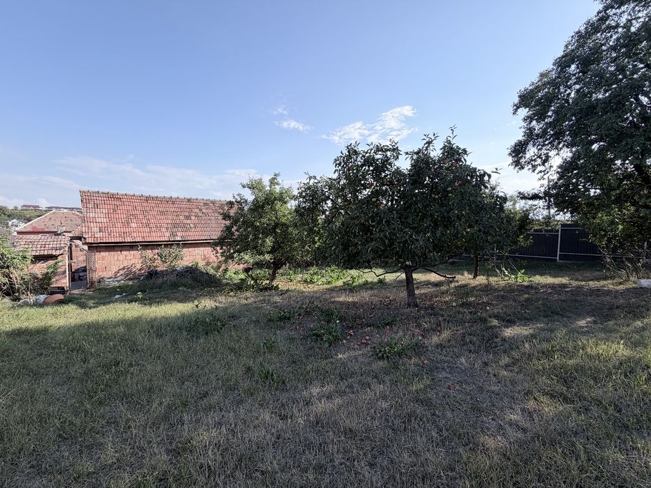Casa individuala teren 500 mp de vanzare in Sura Mare