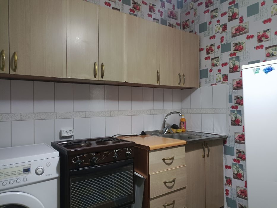 Сдам полуторку на защите