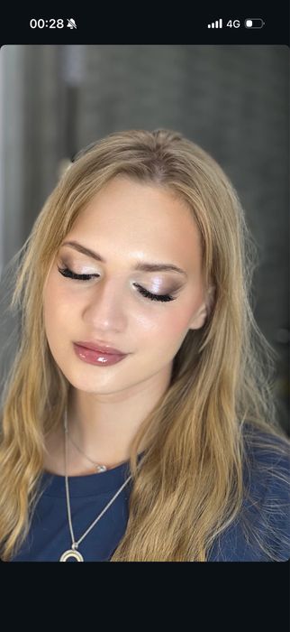 Макияж (райн центр)