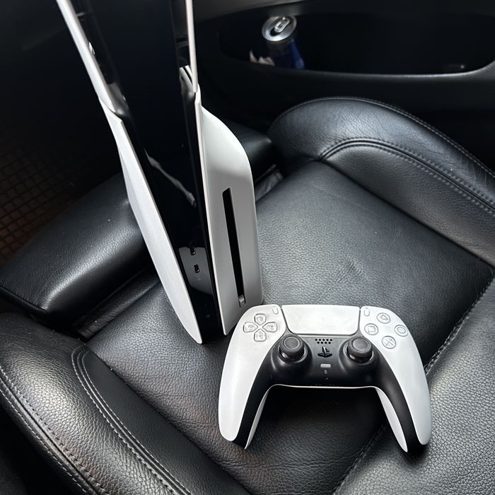 PlayStation 5 (PS5)