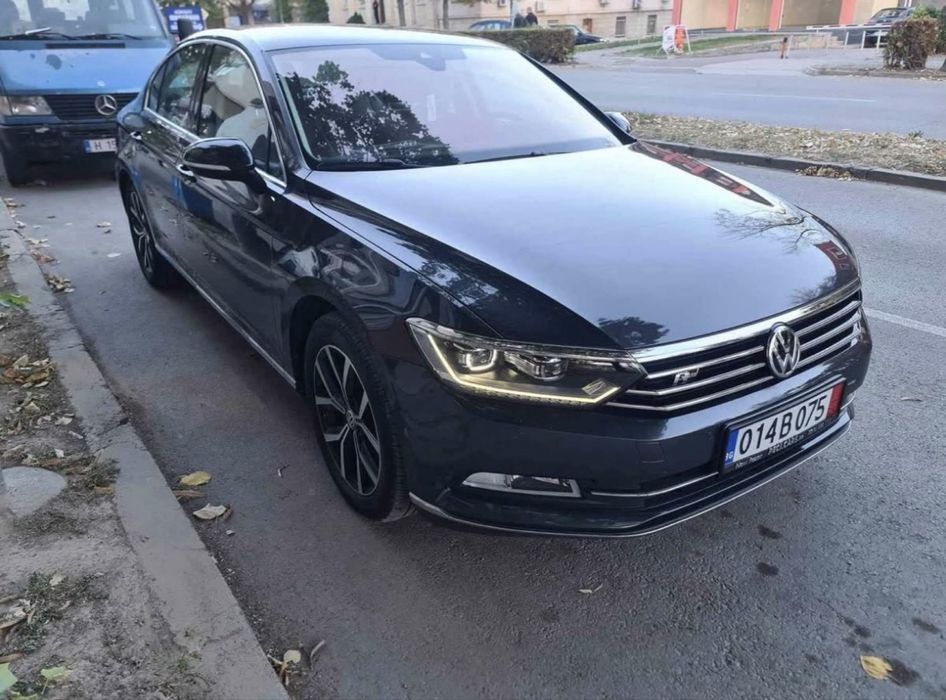 Продавам VW Passat B8 Highline 2.0-TDI 190-hp DSG-7 4MOTION 6.2019
