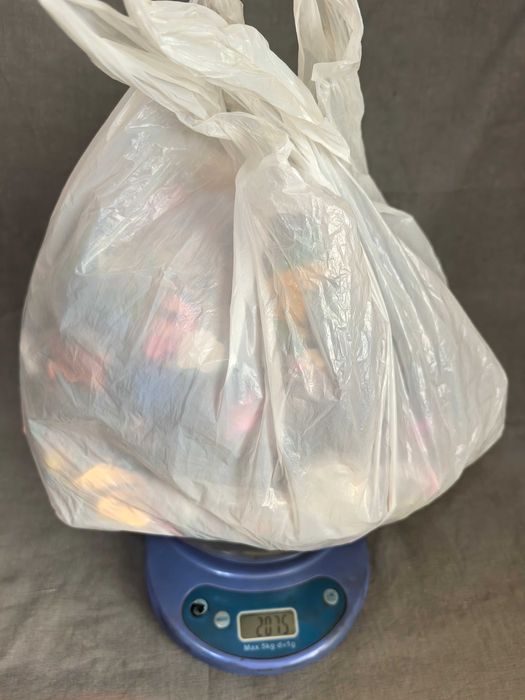 Киндер игрушки. 2 кг.