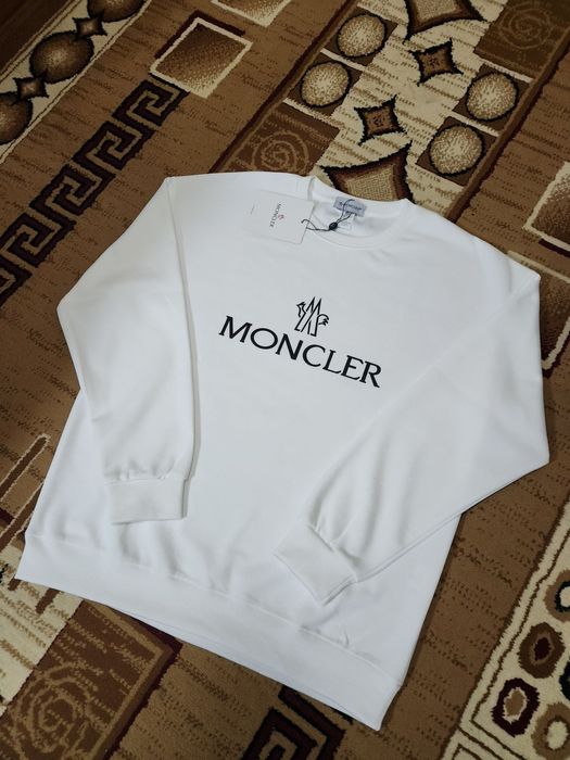 Толстовка Moncler