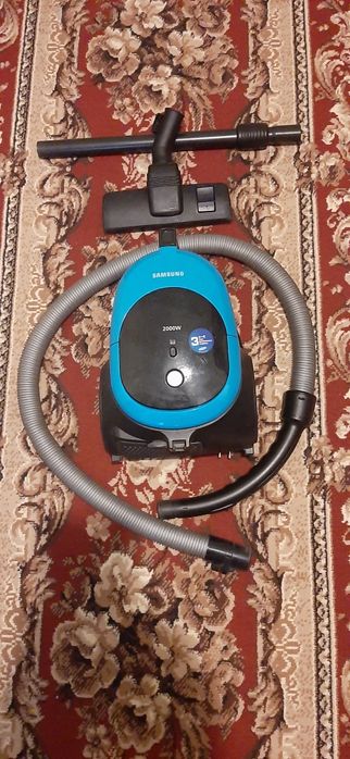Продам пылесос самсунг.