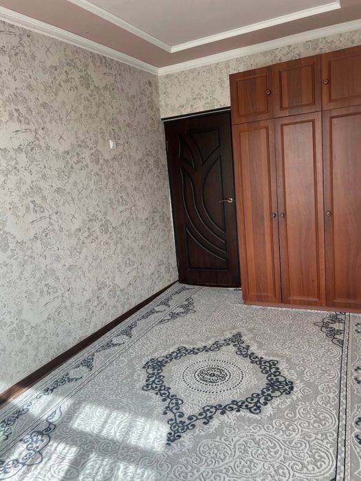 Продается 4х комнатная квартира в г.Алмалык