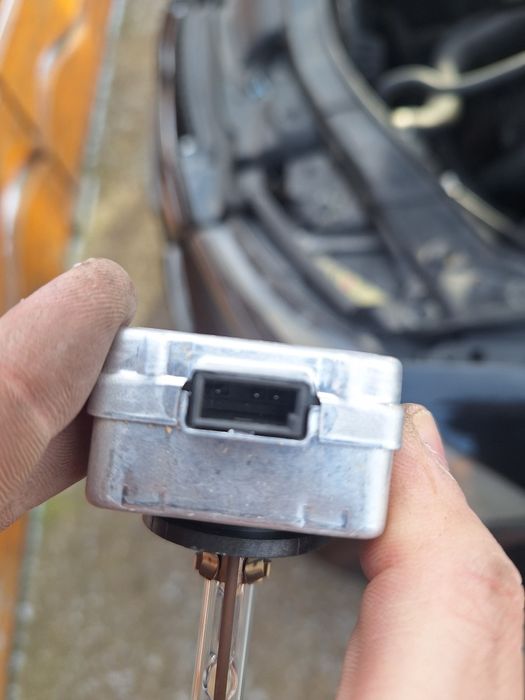 Xenoane D1s originale Osram lumină alb cald