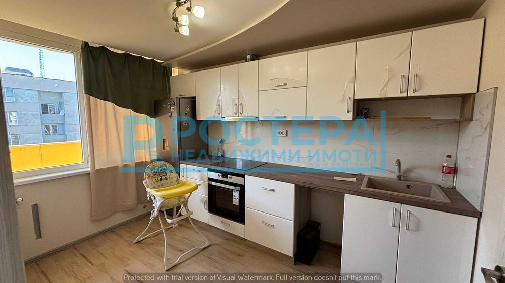 Продава се Четиристаен апартамент в Търговище, Център - 96 кв.м за 675 €/кв.м - Снимка #3