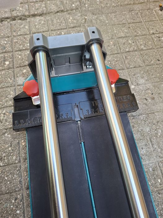 Резачка за плочки TOTAL INDUSTRIAL, 16 × 1200 мм