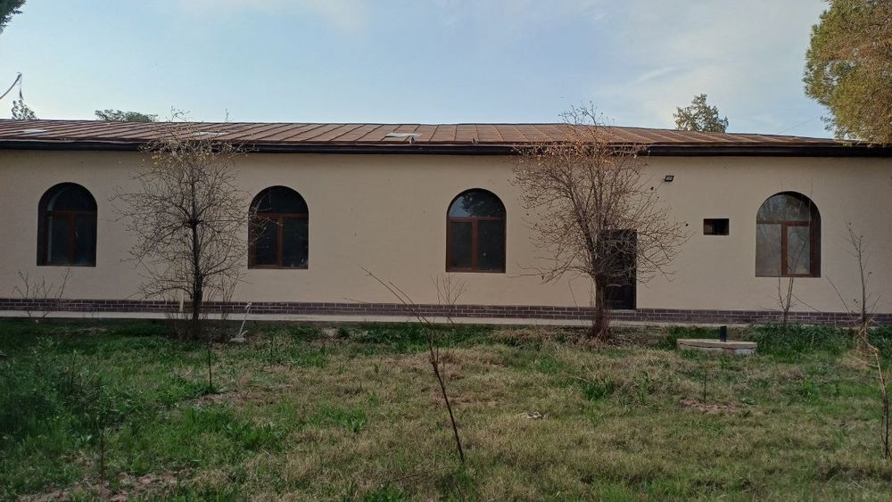 Noturar joy sotiladi!