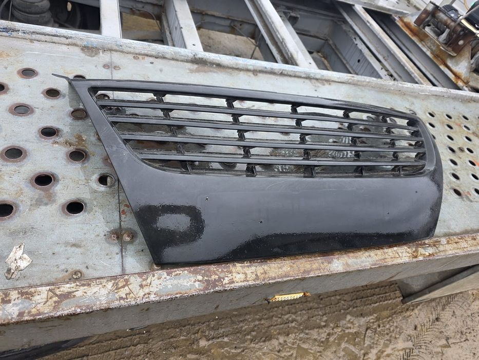 Grila fata vw Passat b6